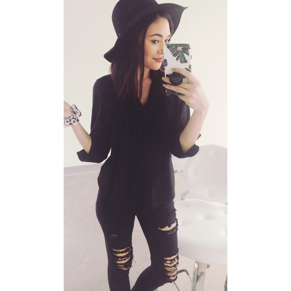 Meet your Posher, Amanda - Picture 2 of 8